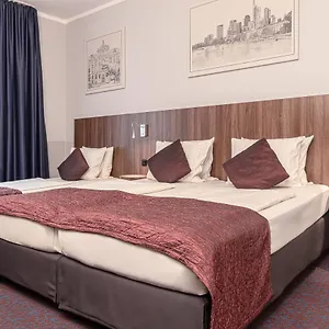 Ramada By Wyndham Frankfurt Station フランクフルト